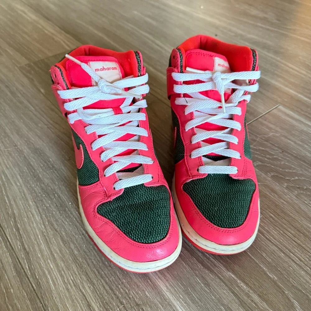 Maharam x Nike Women’s Dunk High Skinny Premium 'Seaweed Solar Red' size 7.5